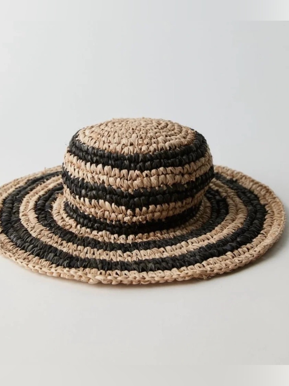 NWOT Free People En El Mar Bingin Bucket Hat